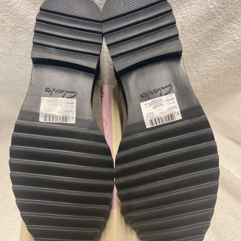 Clarks - Picture 7 of 9